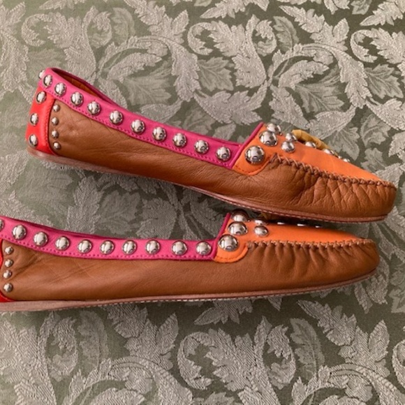 PRADA Leather Loafers - Picture 4 of 7